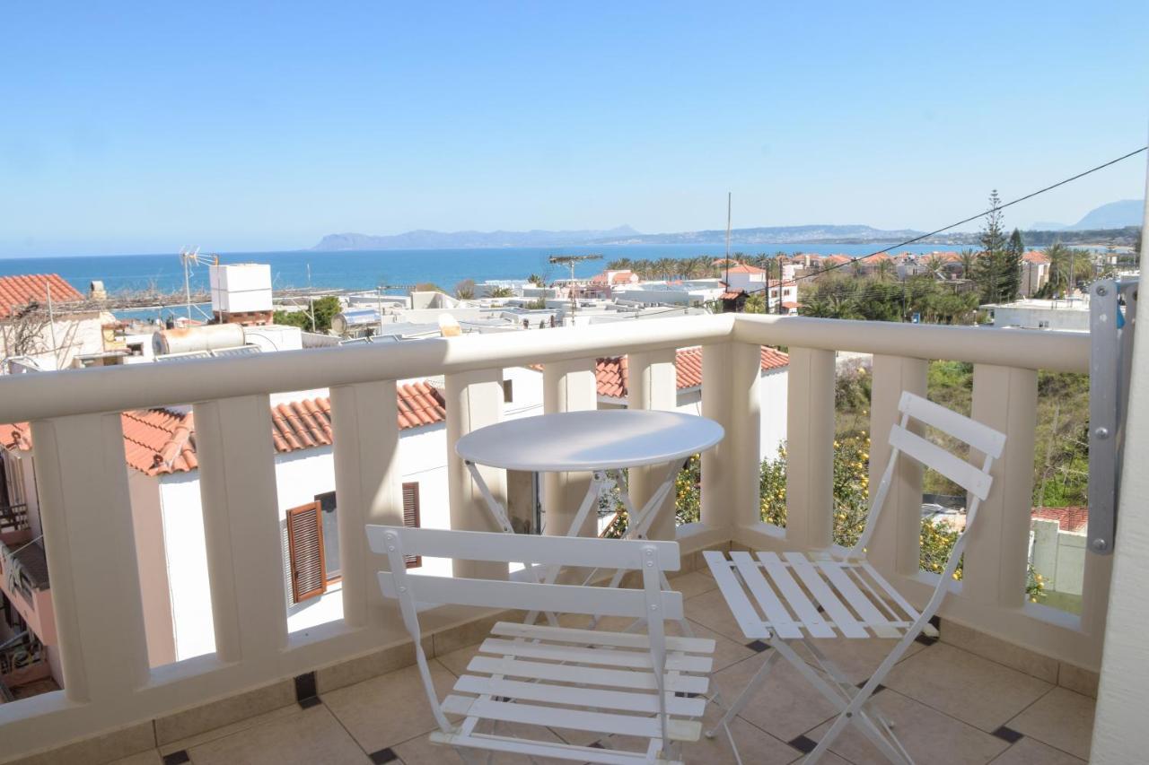 Mithos Premium Rooms Agia Marina Eksteriør bilde