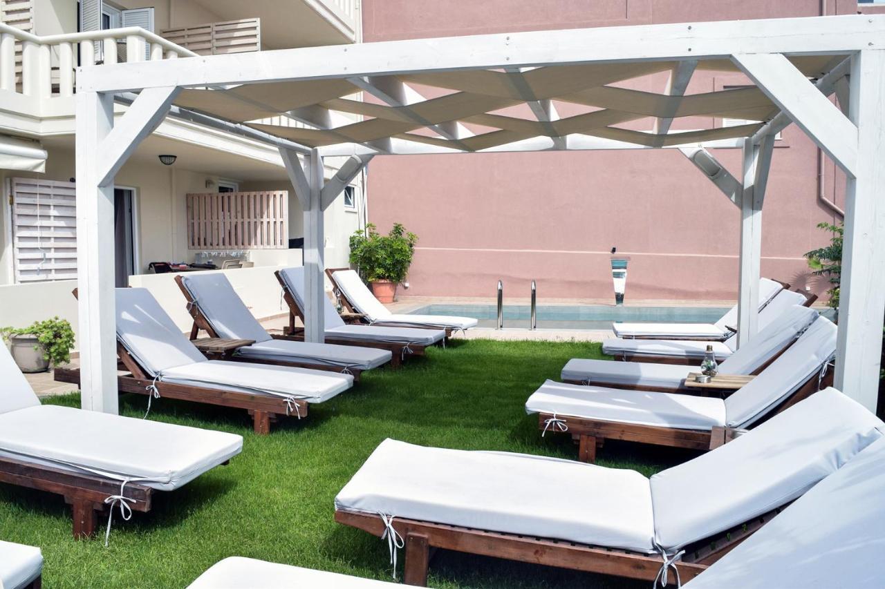 Mithos Premium Rooms Agia Marina Eksteriør bilde