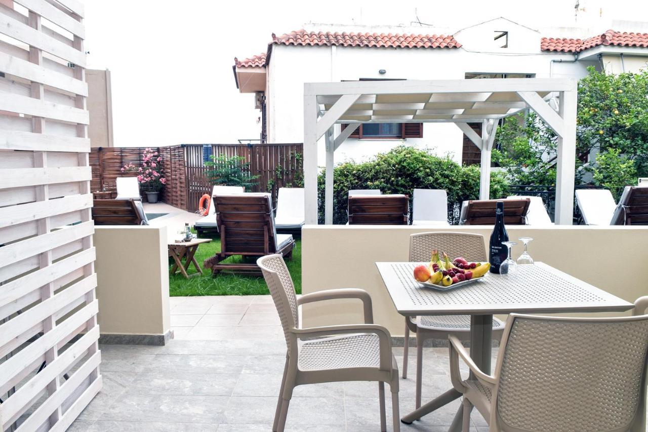 Mithos Premium Rooms Agia Marina Eksteriør bilde